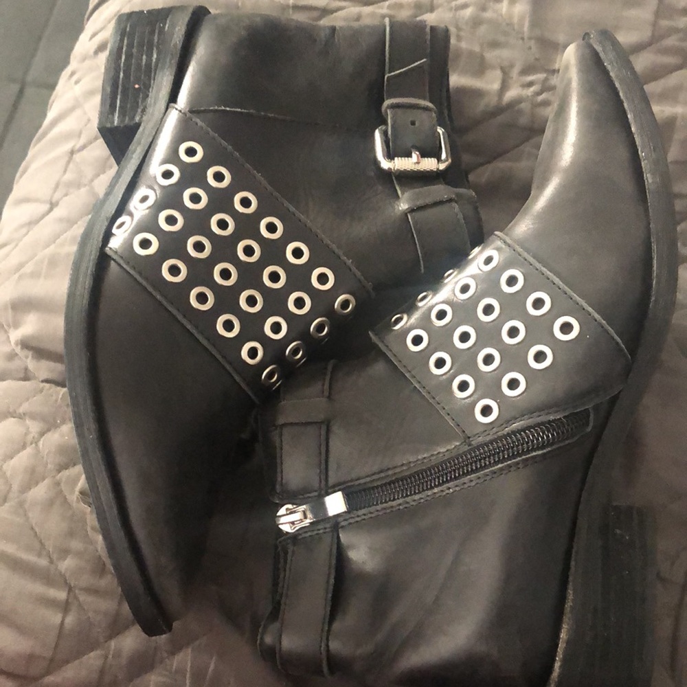 Urge booties